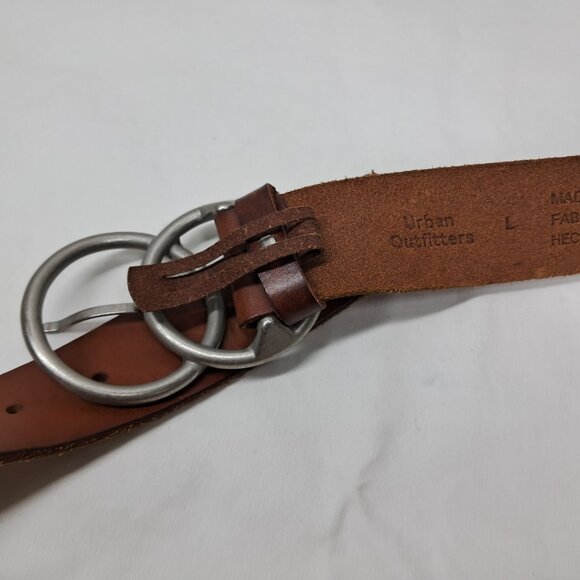 Urban Outfitters Wide Tan Leather Belt with Silver Hardware Size Large - Picture 2 of 8